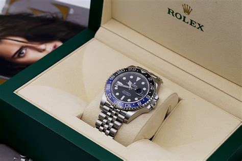 buy a rolex pay monthly|lowest monthly payment on rolex.